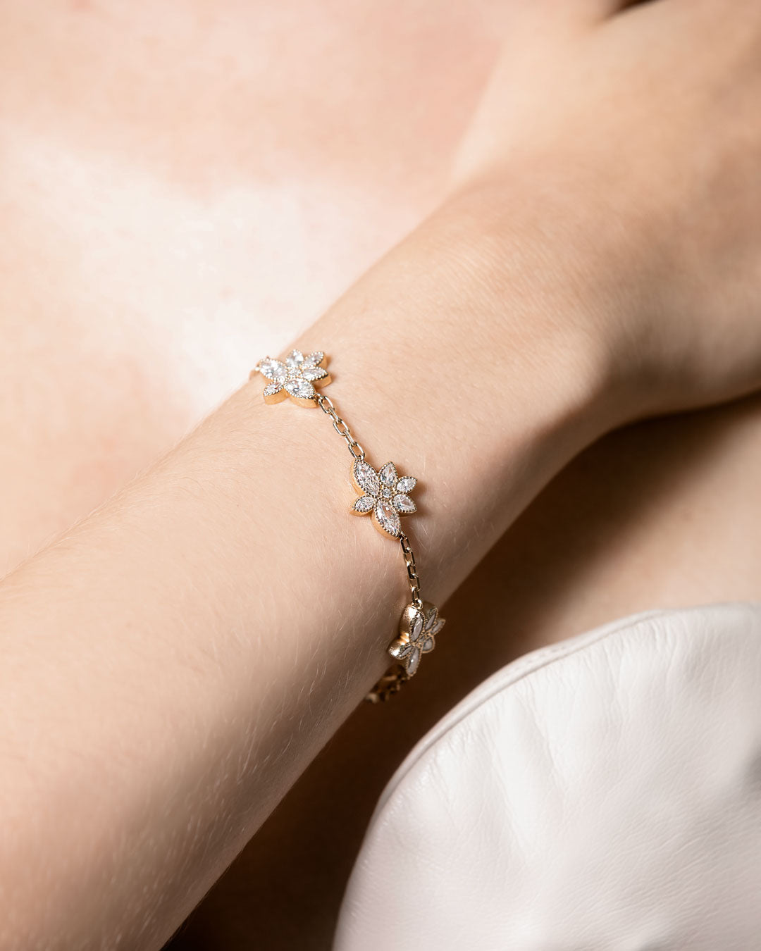 5 Pendent Lotus Goddess Diamond Bracelet