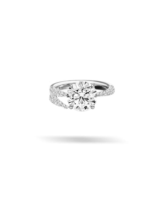 Asymmetric Round Solitaire Tapered Diamond Ring